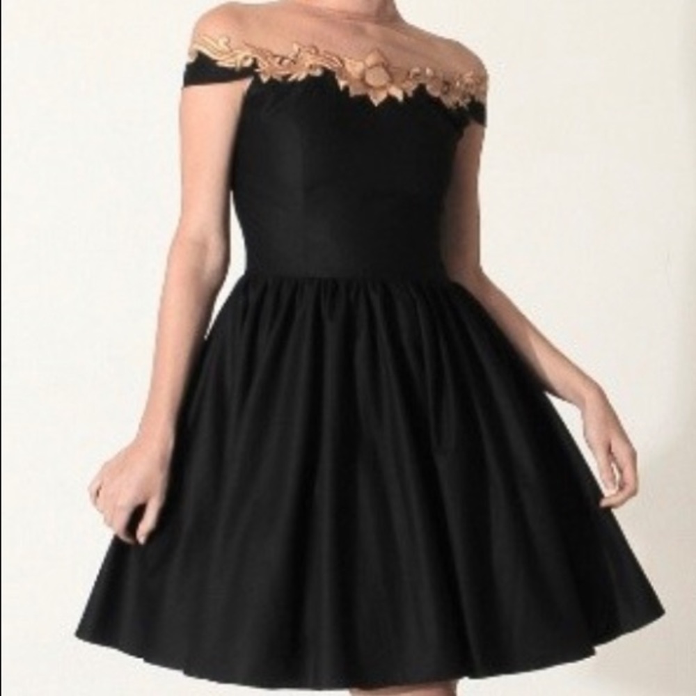 Charming black dress